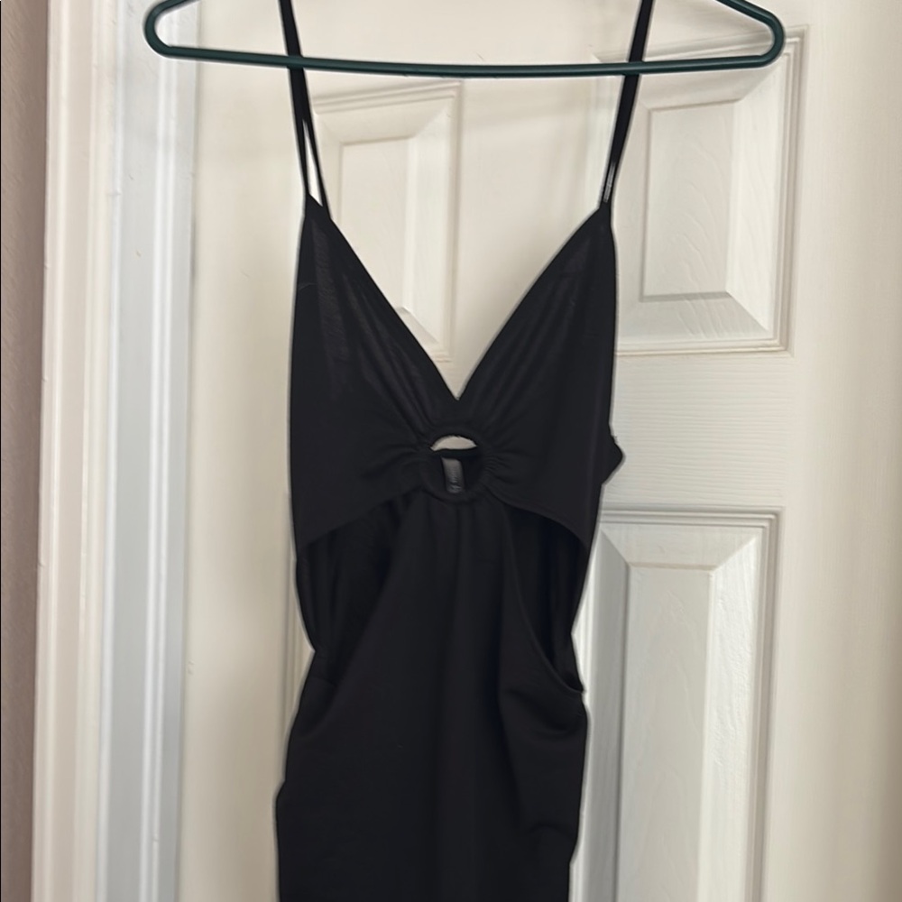 Chic Backless Black Dress